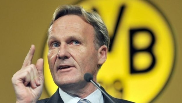 Босът на Дортмунд: Байерн се домогва до звездите ни