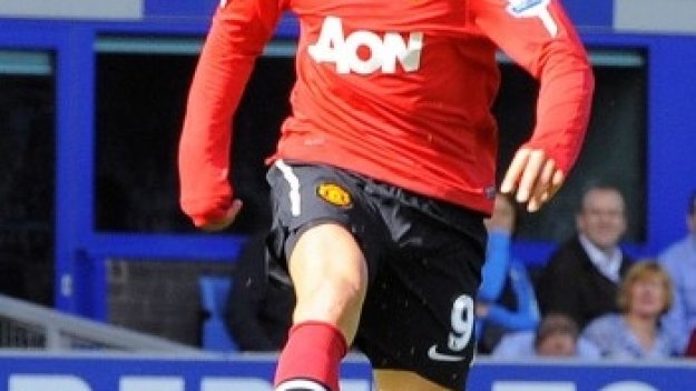 Емил Данчев: Милан и Юве са варианти за Бербатов