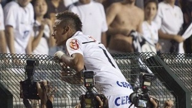 Неймар напсува публично треньора на Сантош