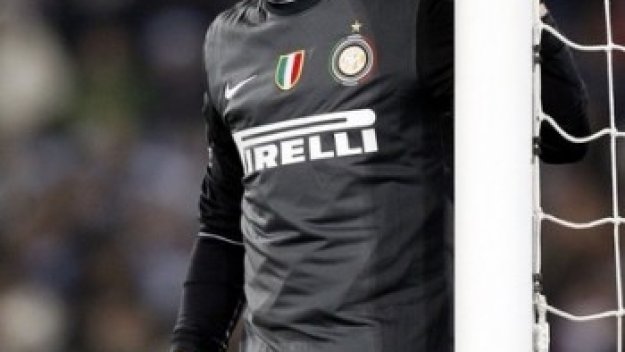 Жулио Сезар ще пътува за Дубай