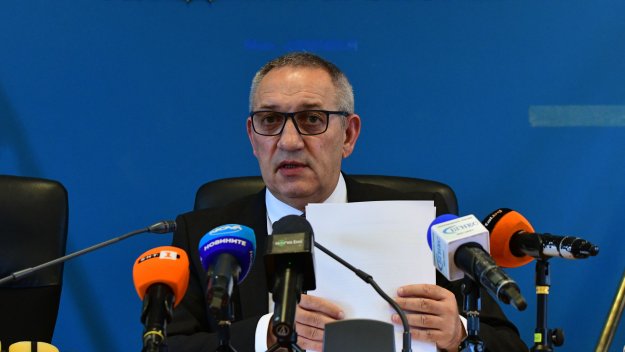 Министър Кузманов каза за "Армията" и базата в Панчарево