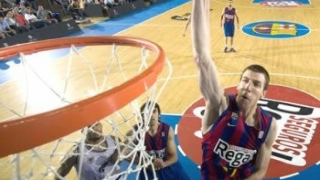 Триумф за Барса и на баскетбол
