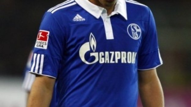 Нюрнберг унищожи трагичния Шалке с 4:1