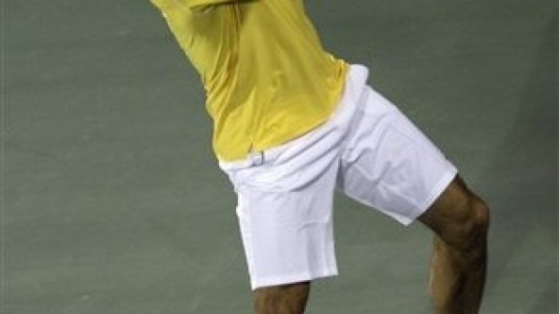 Федерер с лекота се справи и с Гренолерс