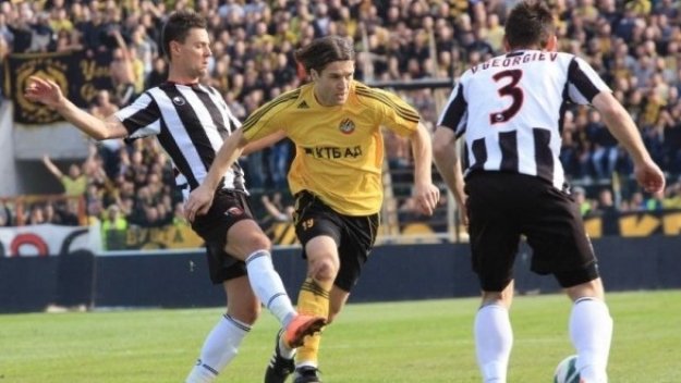 Любо Пенев извика звездата на Ботев Пловдив в националния