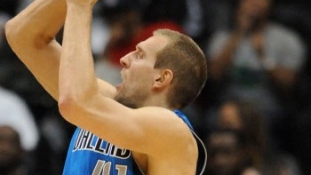 Новицки изпревари Лари Бърд