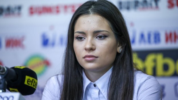 Белослава Кръстева ги помля на Европейското по ускорен шахмат