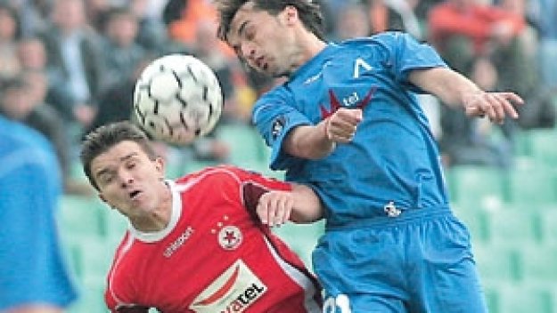 Левски бие ЦСКА в неделя според "Sportingbet"