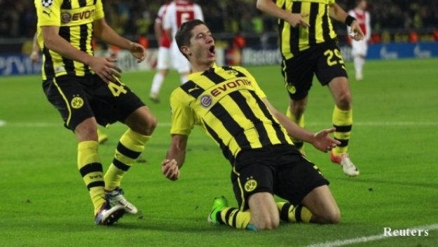 Левандовски извива ръцете на Дортмунд
