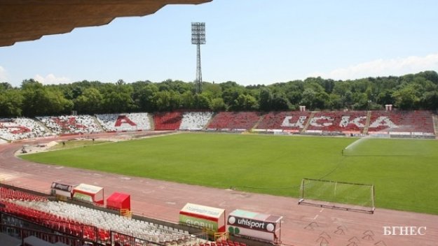 Бойко Борисов спасил &quot;Армията&quot;