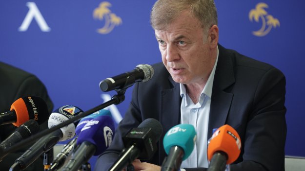 Сираков разкри защо е махнал Ивков