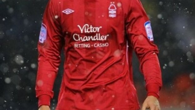 Блекпул иска Аарън Рамзи под наем до края на сезона