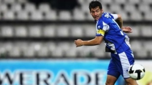 Румънец идва на &quot;Армията&quot; с ода за ЦСКА