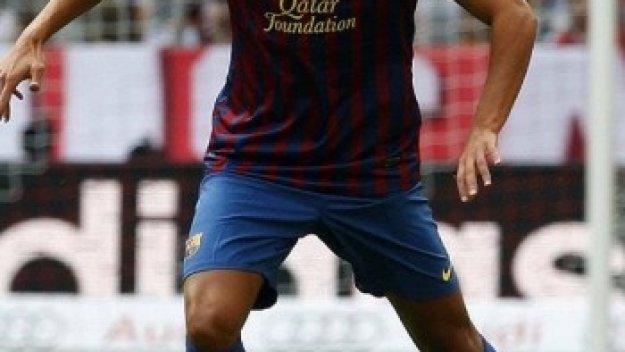 Барса може и да се раздели с Афелай