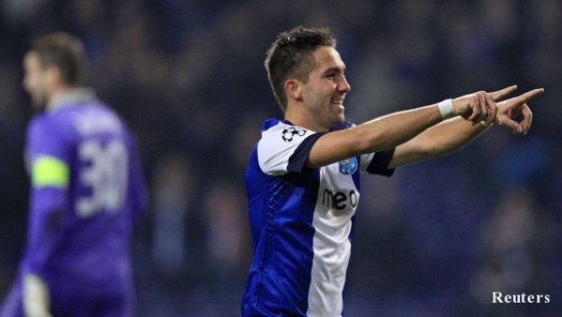 Жоао Моутиньо отново в плановете на Челси