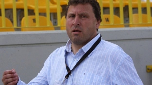 Вили Вуцов ще тества французин