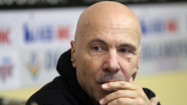 Георги Василев пред Gol.bg: ЦСКА няма постоянство, за да следва методично целите си