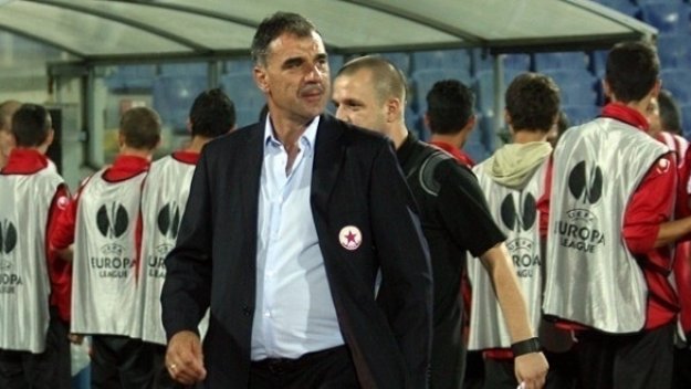 Двама аматьори дойдоха на &quot;Армията&quot;