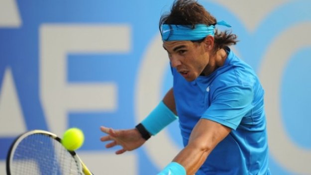 Надал колеблив срещу Щепанек