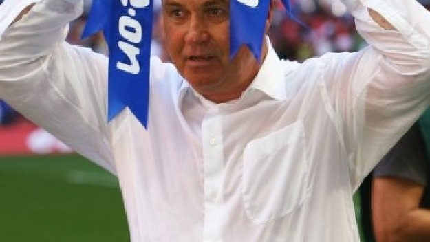 Гуус Хидинк призна, че не е спирал да работи за Челси