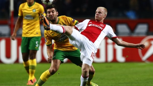 Арсенал с интерес към "новия Бергкамп"