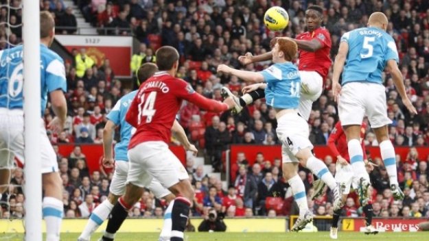 Манчестър Юнайтед пак не впечатли, но отново победи