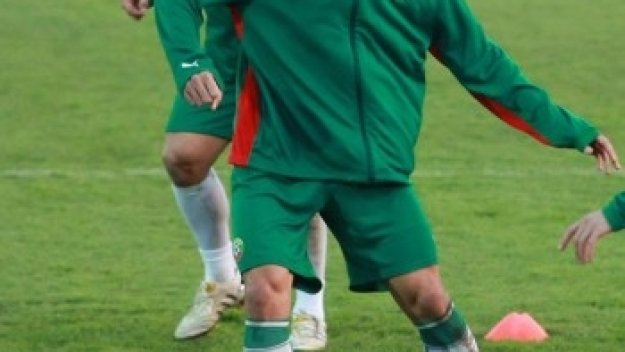 ПСВ: Манолев остава в Айндховен