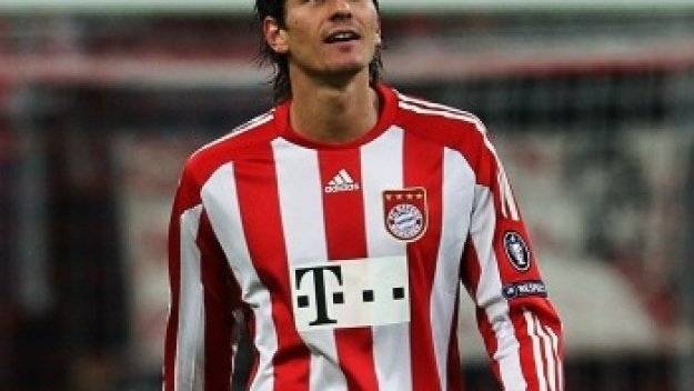 Марио Гомес се самоизмерва чрез Джеко