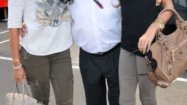 Бърни Екълстоун плати 100 милиона долара за свободата си