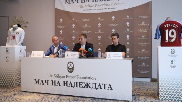 Още три големи имена идват у нас за мача на Стилиян Петров