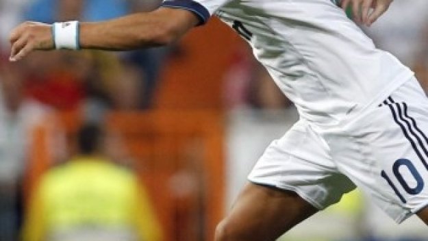 &quot;Билд&quot;: Йозил е жертвеното агне на Моуриньо