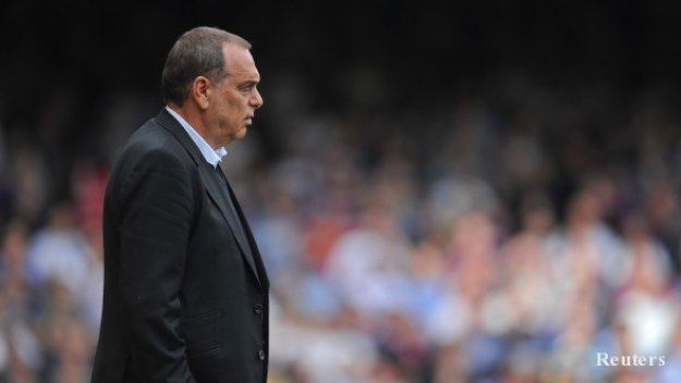 Аврам Грант може да надцака Стив Макларън за треньор на Твенте