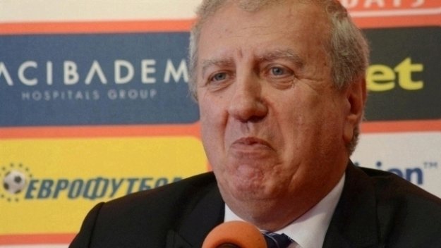 В ЦСКА им писна от Лупи, дават го на прокуратурата