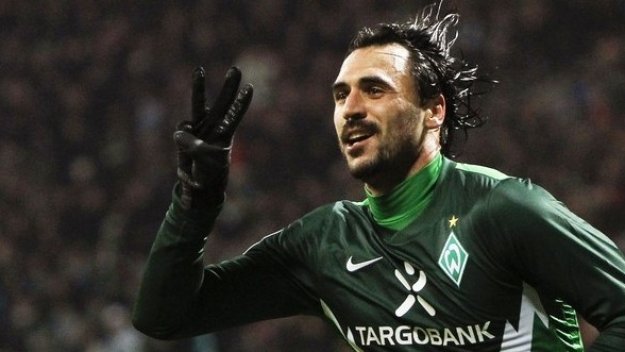 Бешикташ с нов трансферен удар, уреди Уго Алмейда