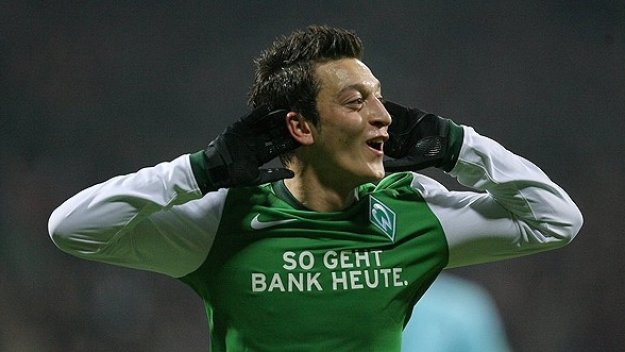 Агентът на Йозил: Месут мисли за ЮАР, а не за Ювентус