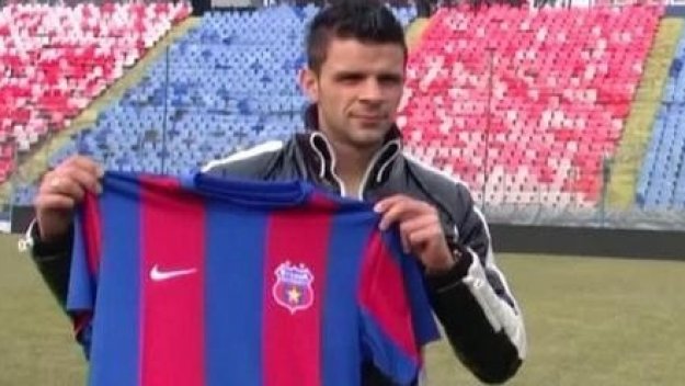 Предлагат на Вальо Илиев доживотен договор