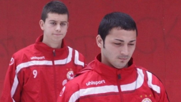 Бивш халф на ЦСКА и Левски подписва с Локо Пловдив