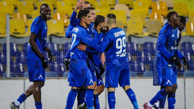 Веласкес не си поплюва, Левски с тежката артилерия в най-тежкия си мач