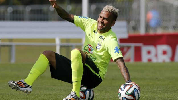 Барса пуска Дани Алвеш на промоция