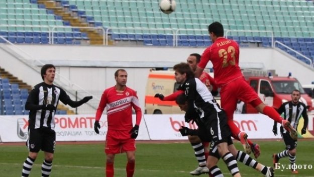 ЦСКА падна с дузпи от поляци и изпусна да спечели купа в Турция