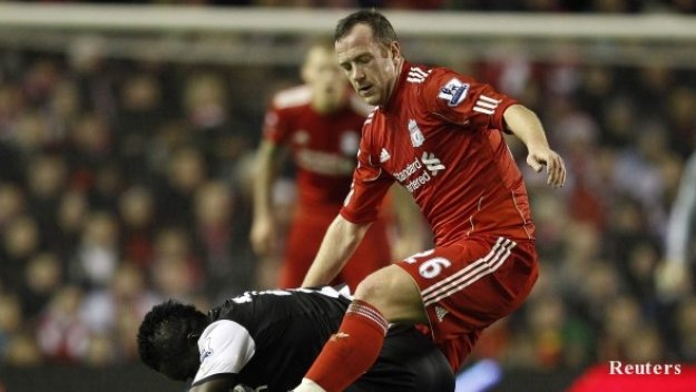 Чарли Адам хвърли око на купите в Англия