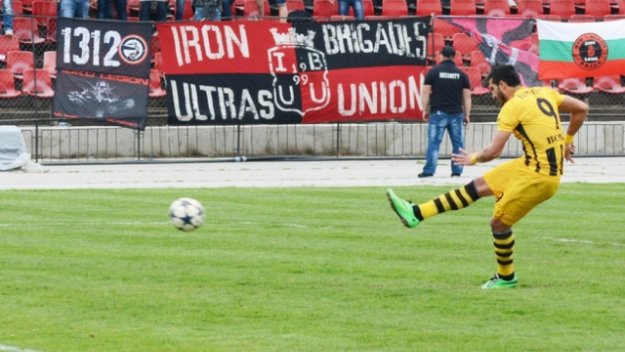 Хамза не иска и да чуе за намаляване на заплатата