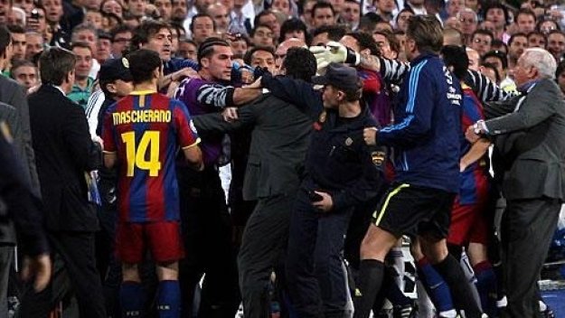 УЕФА погна Реал и Барса