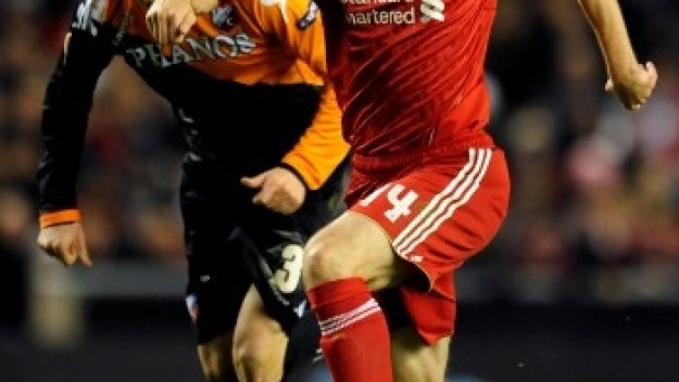 Ливърпул успя да се отърве от Милан Йованович