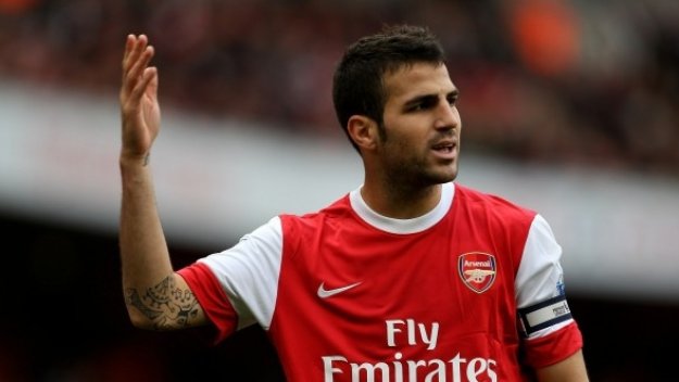 Фабрегас нападна съдията заради неотсъдената дузпа