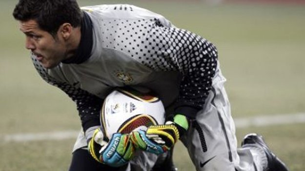 Жулио Сезар все още преживява провала на Бразилия в ЮАР