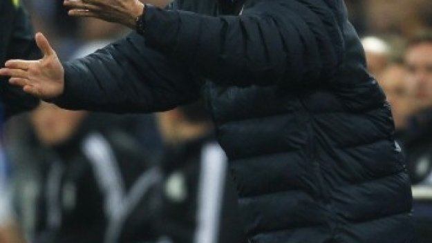 Арсен сменя защитата на Артилеристите