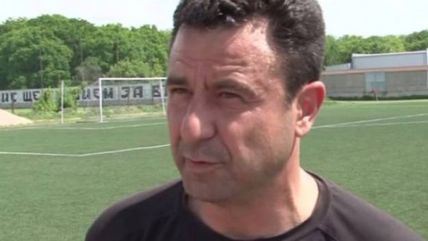 "Татко смърф" се закани на Левски