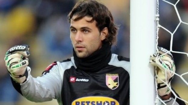 Вратарят на Палермо ще стане втори Буфон
