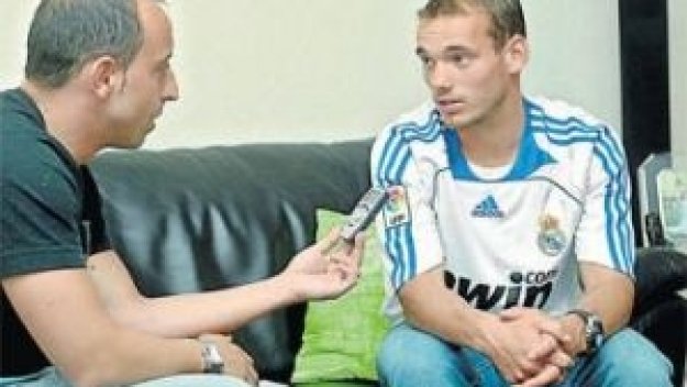 Реал се разбра с Аякс за Снейдер